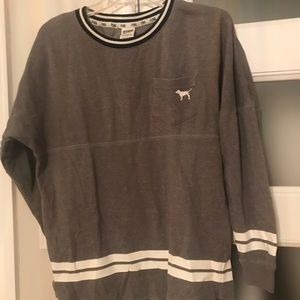 oversized crew neck sweatshirt